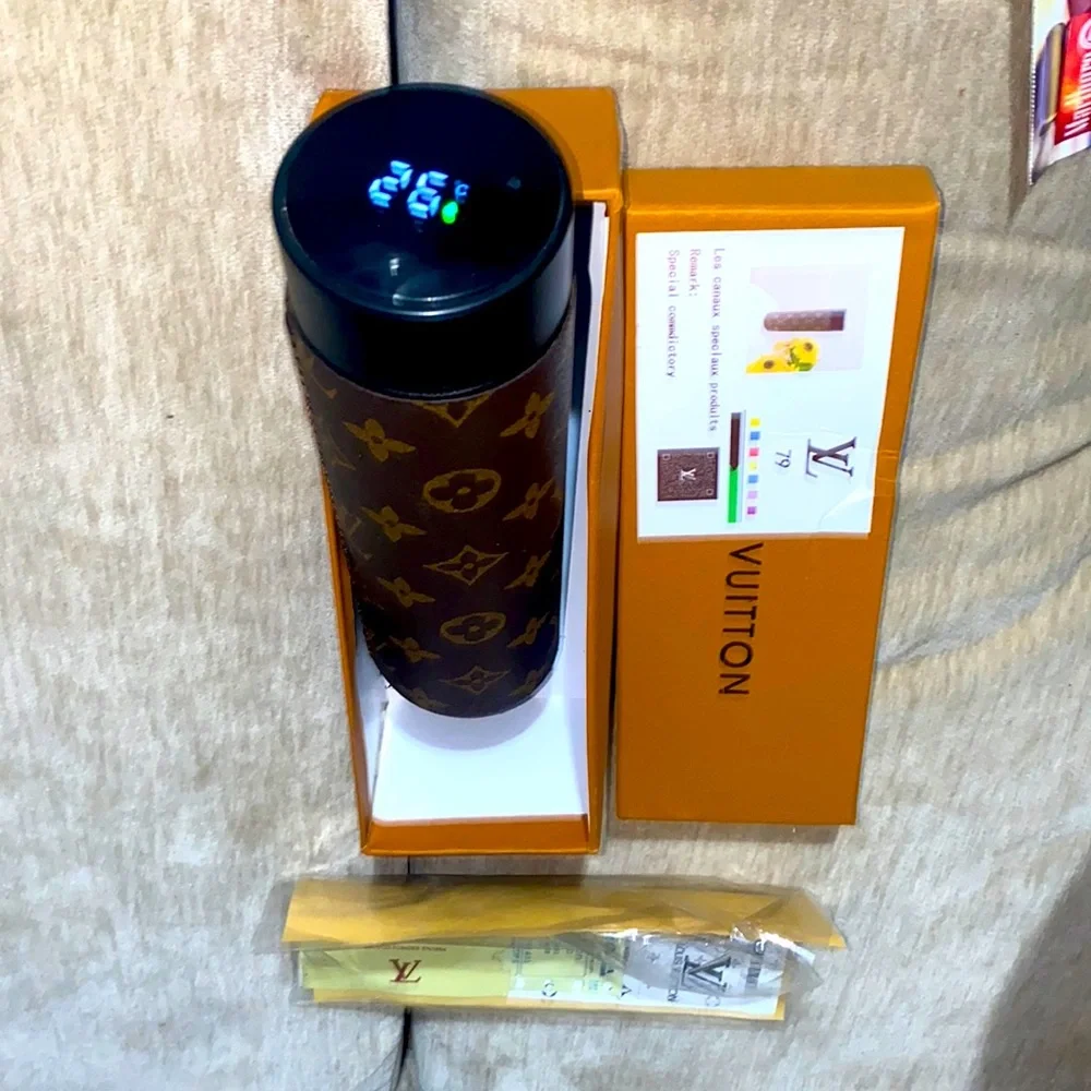 Louis Vuitton モノグラム 水筒 デジタル温度計付き Other | Digital Genuine Louisvuitton Thermos Cold Hot | Poshmark